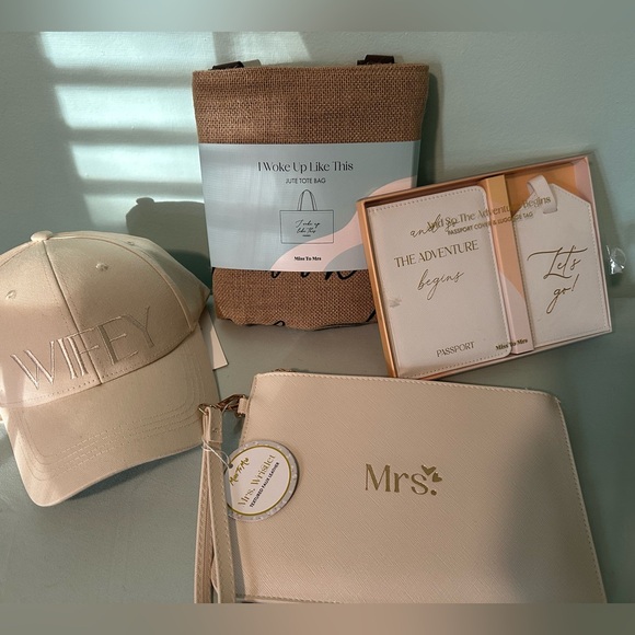 Accessories - Bride Honeymoon Gift Set
